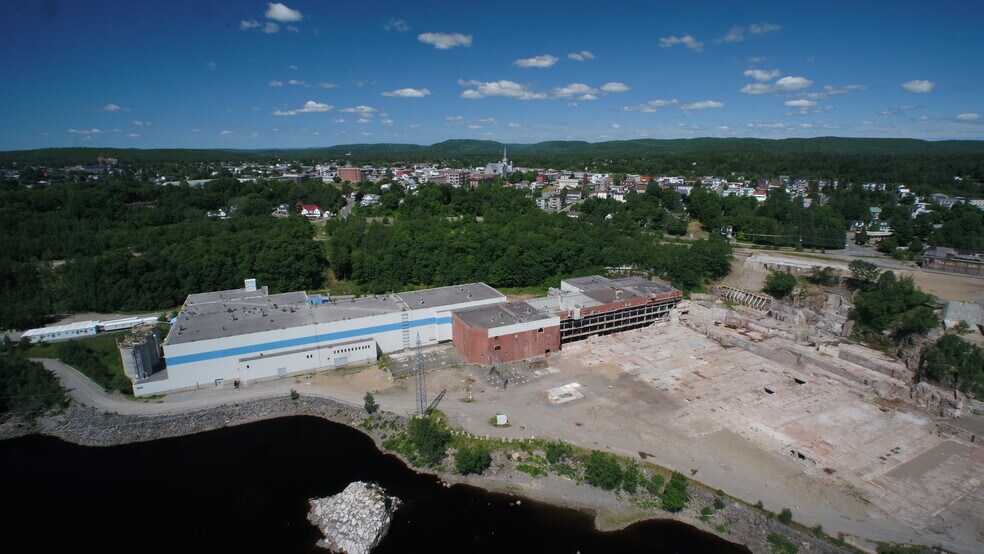 101 Av Chahoon, Shawinigan, QC à vendre - Photo du bâtiment - Image 3 de 3