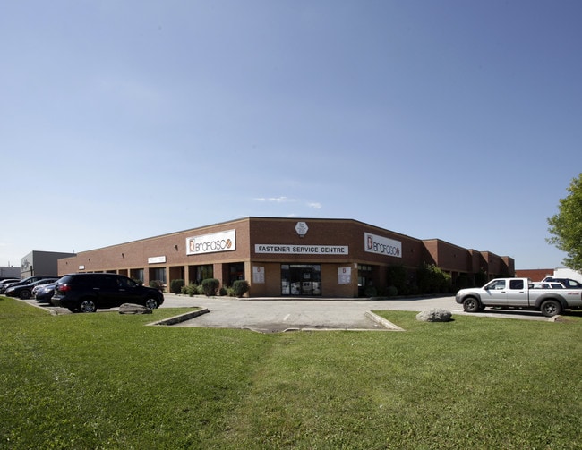 Plus de détails pour 26 Mcewan Dr, Caledon, ON - Industriel à louer