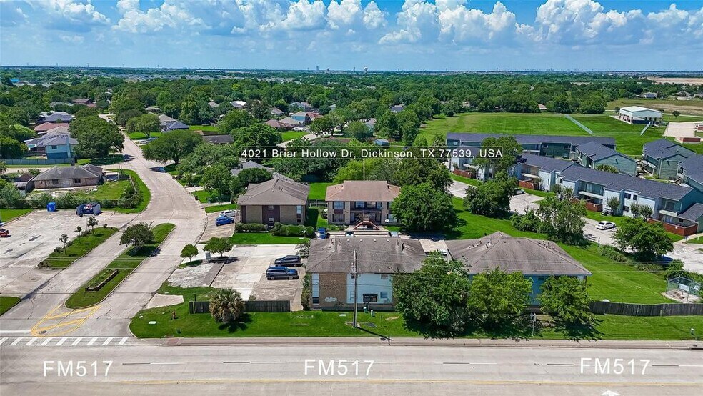 4021 Briar Hollow Dr, Dickinson, TX à vendre - Photo du bâtiment - Image 2 de 39