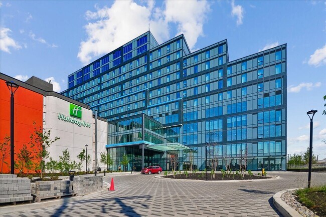 Plus de détails pour 988 Martin Grove Rd, Toronto, ON - Bureau à louer