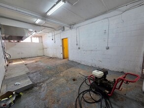 1017 Sophia St, Fredericksburg, VA à louer Photo intérieure- Image 2 de 13