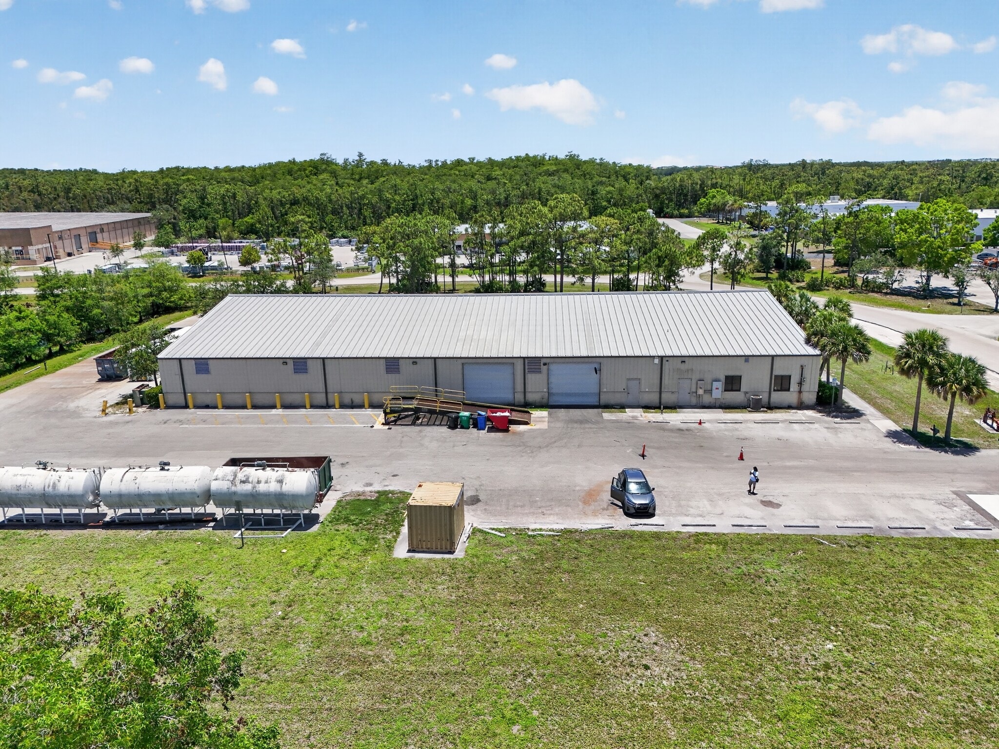 9971 Bavaria Rd, Fort Myers, FL à vendre Photo du bâtiment- Image 1 de 3