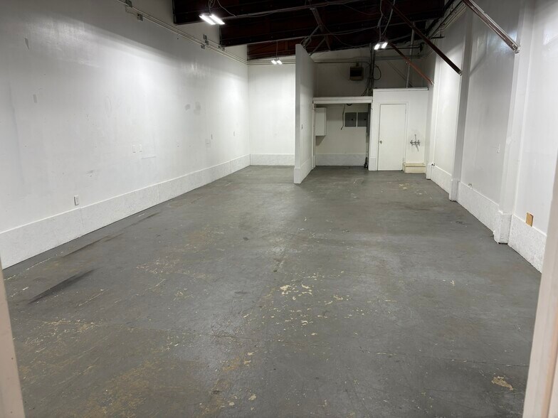 355 W Main St, Norristown, PA à louer - Photo intérieure - Image 2 de 9