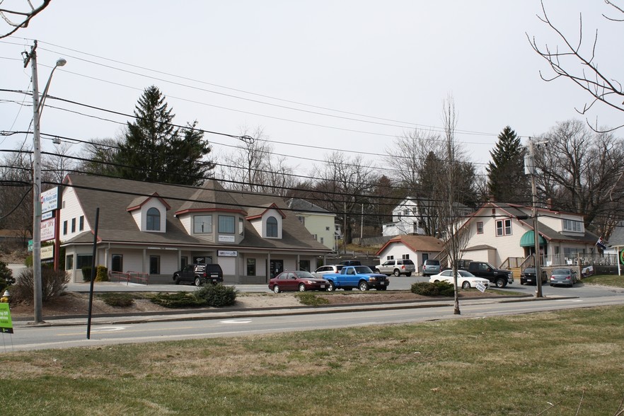 898 Grafton St, Worcester, MA à vendre - Photo principale - Image 1 de 1