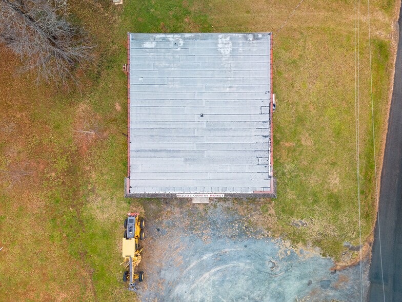 3628 Brights Rd, Pittsville, VA à vendre - Photo du bâtiment - Image 2 de 62