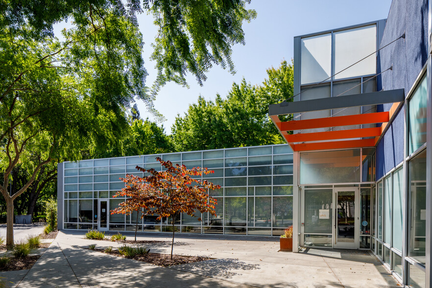 2484 Natomas Park Dr, Sacramento, CA for lease - Building Photo - Image 2 of 13