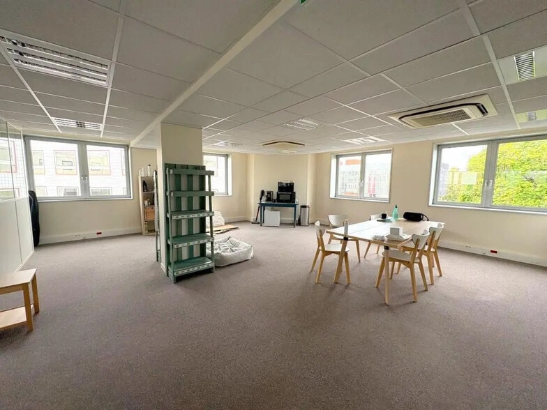 60 Route De Sartrouville, Le Pecq for lease - Building Photo - Image 2 of 51