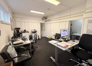 20 Portsmouth Rd, Southampton for lease Interior Photo- Image 2 of 3