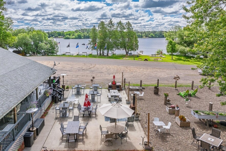 11633 Lakeview Dr, Butternut, WI à vendre - Photo du bâtiment - Image 2 de 14