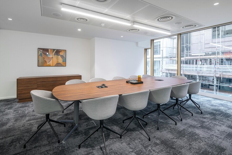 4-7 Chiswell St, London for lease - Building Photo - Image 3 of 34