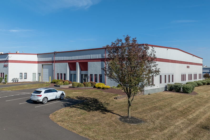 903 Sheehy Dr, Horsham PA - Services immobiliers commerciaux