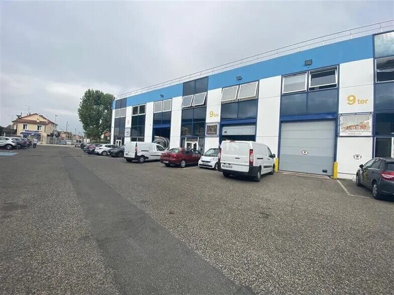 Flex in Vitry-sur-Seine for lease - Building Photo - Image 2 of 6