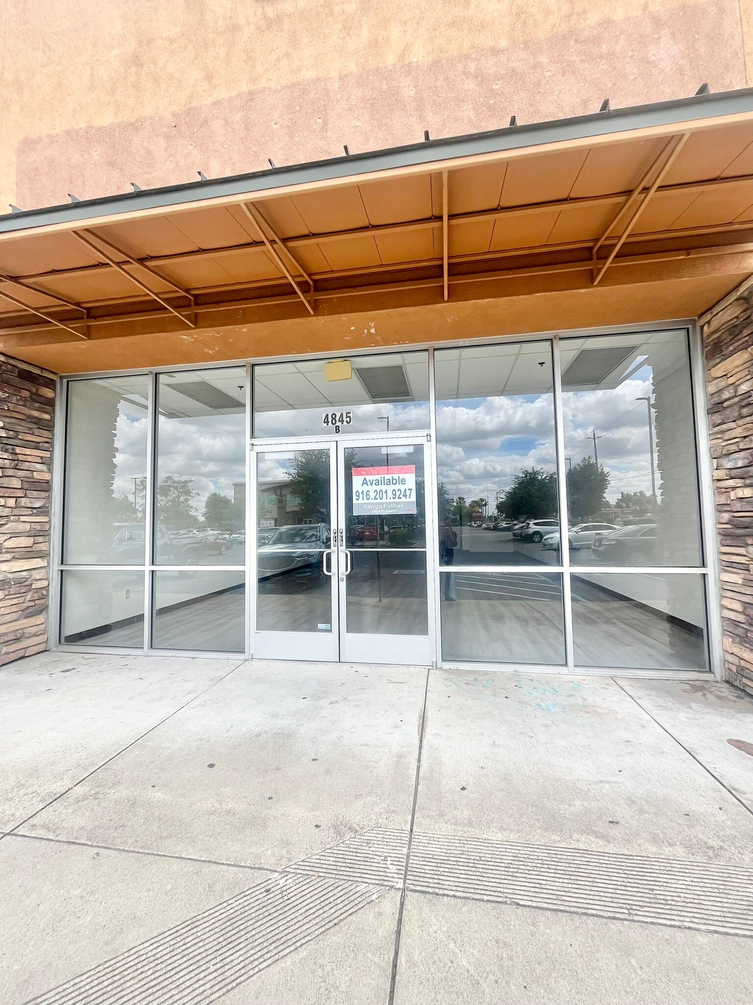 4845 Watt Ave, North Highlands, CA for lease Interior Photo- Image 1 of 4