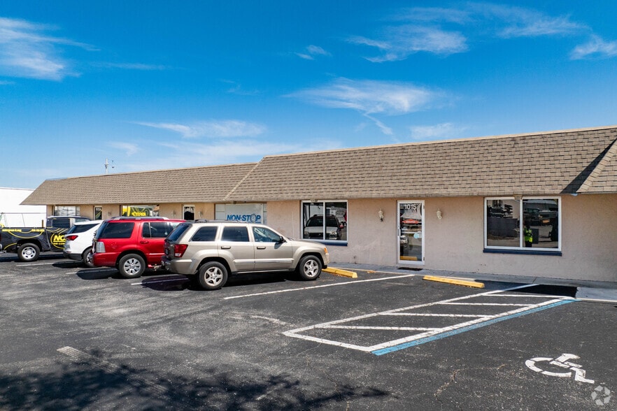 1013-1017 SE 12th Ave, Cape Coral, FL for lease - Primary Photo - Image 2 of 46