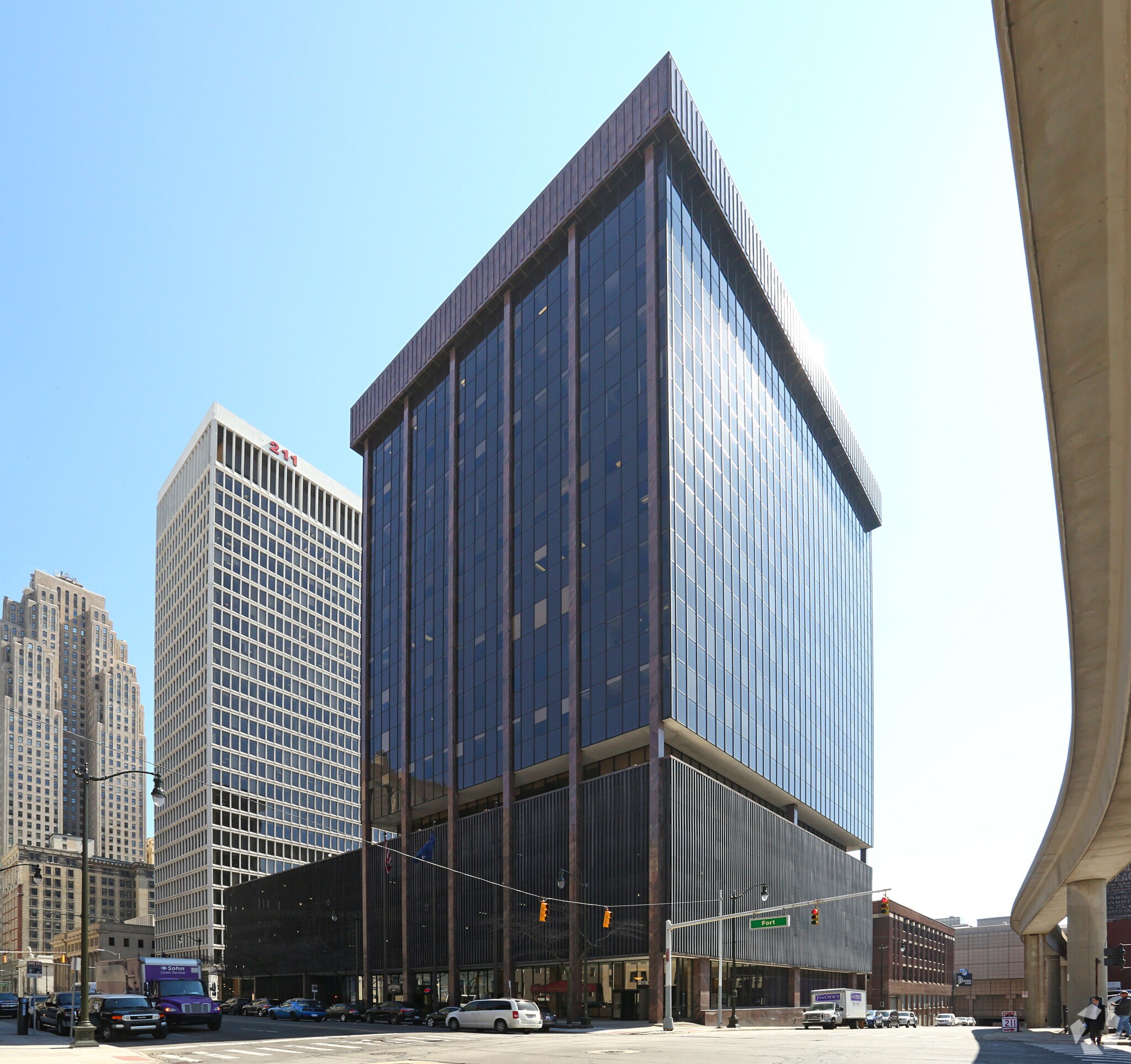 333 W Fort St, Detroit, MI à louer Photo du bâtiment- Image 1 de 5