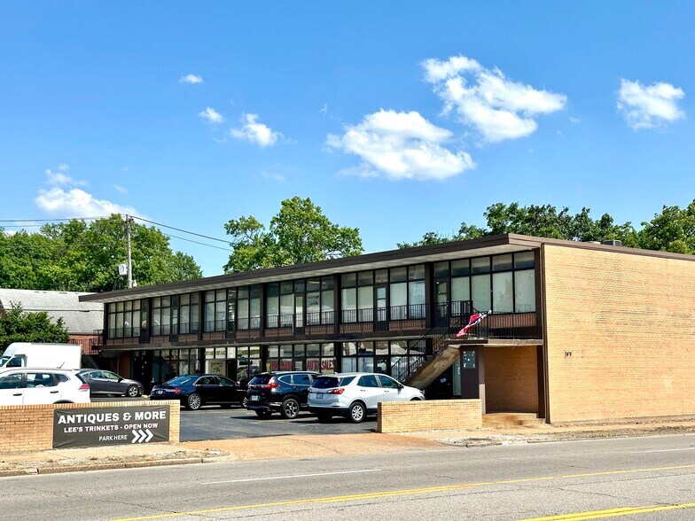 3460 Hampton Ave, Saint Louis, MO à louer - Photo du bâtiment - Image 2 de 10