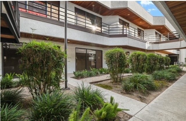 1122 E Lincoln Ave, Orange, CA for sale - Primary Photo - Image 1 of 42