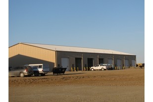 5057 Owan Industrial Park Dr, Williston ND - Entrepôt