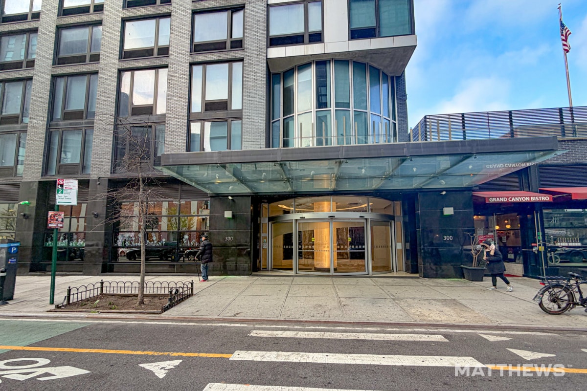 300 Schermerhorn St, Brooklyn, NY for lease Primary Photo- Image 1 of 10