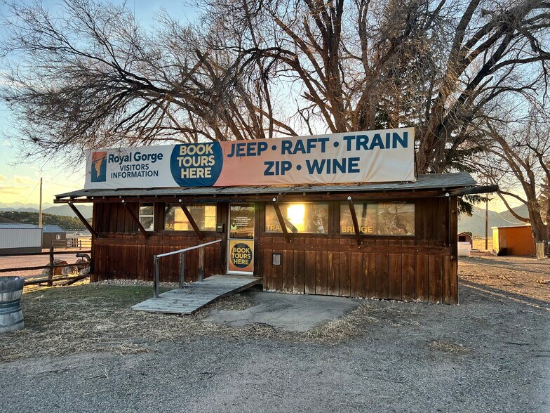 19 County Road 3A, Canon City, CO à vendre - Photo du bâtiment - Image 3 de 60