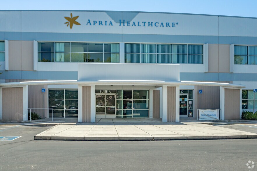 1450 Expo Pky, Sacramento, CA à louer - Photo du bâtiment - Image 2 de 10