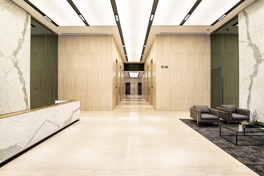 515 Congress Ave, Austin, TX for lease - Interior Photo - Image 2 of 19