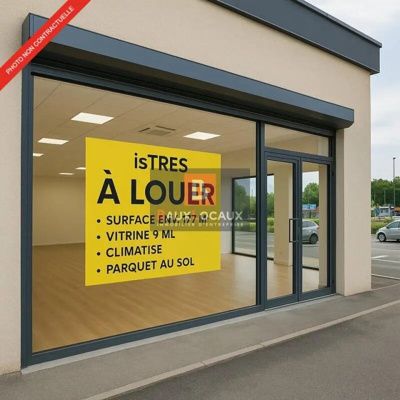 Retail in Istres for lease Building Photo- Image 1 of 4
