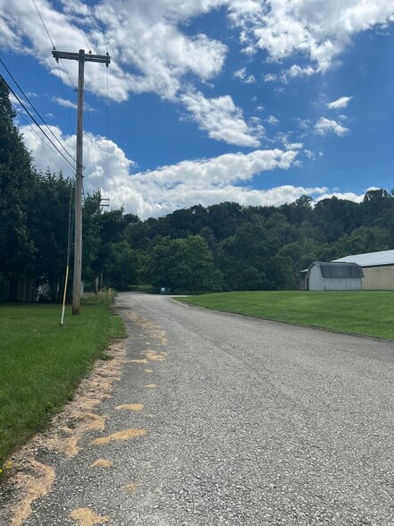 Lucky Lane, Greensburg, PA for sale - Building Photo - Image 1 of 4