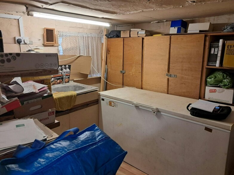 Terrace Road North, Bracknell à vendre - Photo du bâtiment - Image 3 de 4