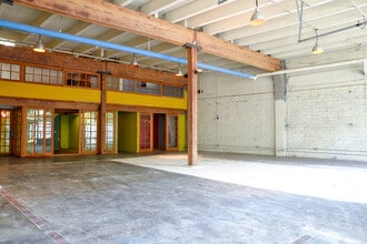 3131 Western Ave, Seattle, WA for lease Interior Photo- Image 1 of 15