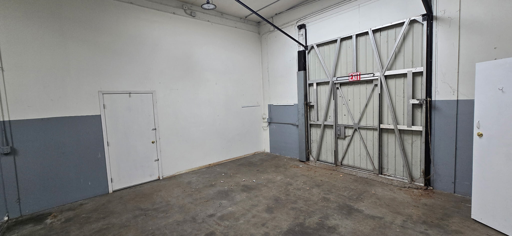 14807 Aetna St, Van Nuys, CA à louer Photo intérieure- Image 1 de 4