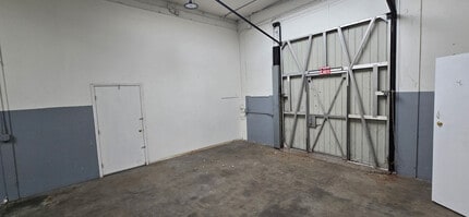 14807 Aetna St, Van Nuys, CA à louer Photo intérieure- Image 1 de 4