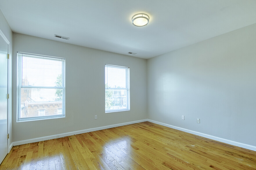 516 N Preston St, Philadelphia, PA à vendre - Photo du b timent - Image 3 de 9