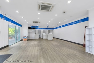 1-5 Queens Rd, Everton Hills for lease Interior Photo- Image 2 of 3