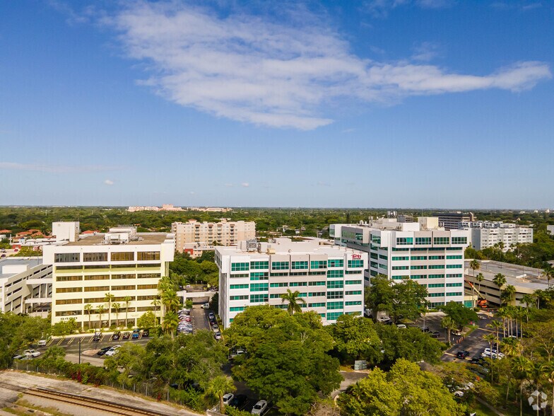 9200 S Dadeland Blvd, Miami, FL à louer - Photo du bâtiment - Image 1 de 33