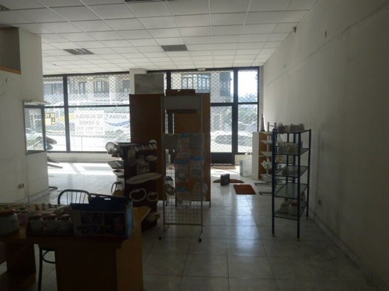 Avenida de Rosalía de Castro, 74, Ames, La Coruna for lease - Interior Photo - Image 2 of 15