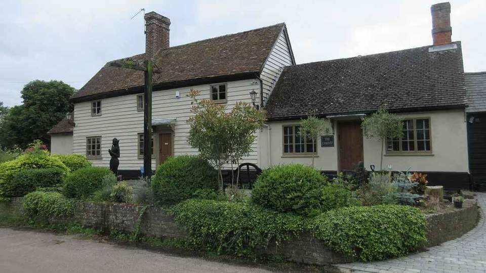 High St, Royston à vendre - Photo du bâtiment - Image 1 de 14