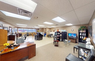 Plus de détails pour 1375 Mcphillips St, Winnipeg, MB - Commerce de détail à louer
