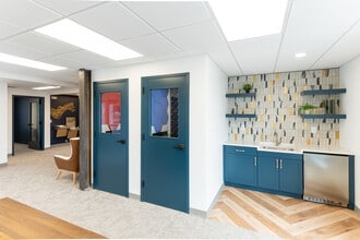 4045 S Broadway, Englewood, CO for lease Building Photo- Image 1 of 5