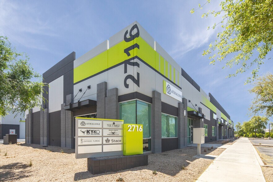 4215 E McDowell Rd, Mesa, AZ à louer - Photo du bâtiment - Image 2 de 7