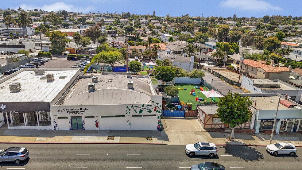 1203 N Sepulveda Blvd, Manhattan Beach, CA à vendre - Photo principale - Image 1 de 19