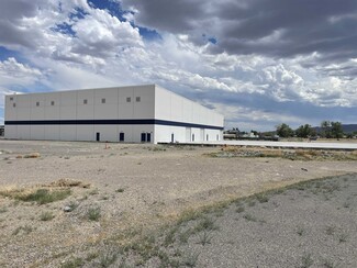 Plus de détails pour 390-395 Logan Lane Ln, Fernley, NV - Industriel à vendre