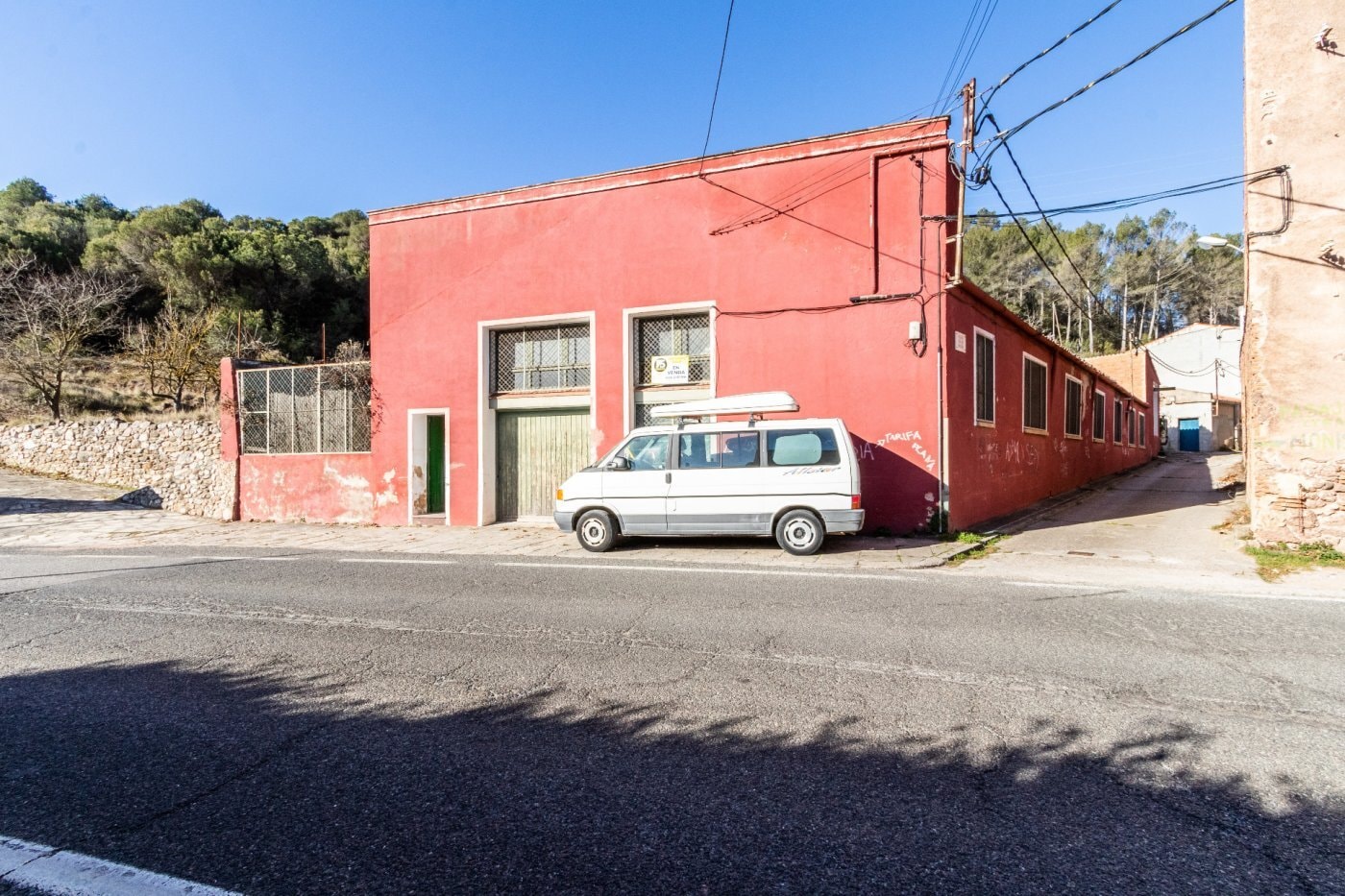 Industriel dans Sant Llorenç Savall, Barcelona à vendre Photo du bâtiment- Image 1 de 26