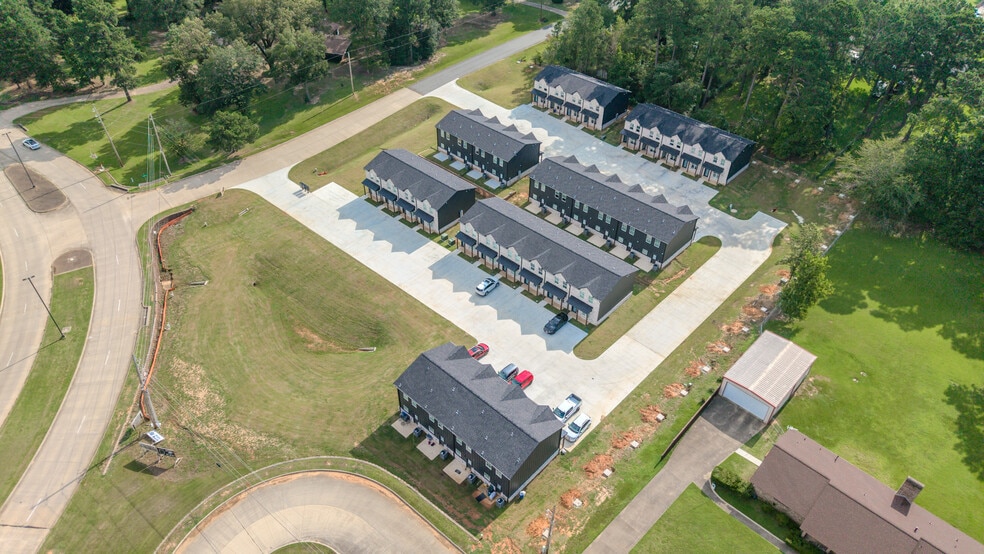 6702 University Ave, Texarkana, TX for sale - Building Photo - Image 2 of 33