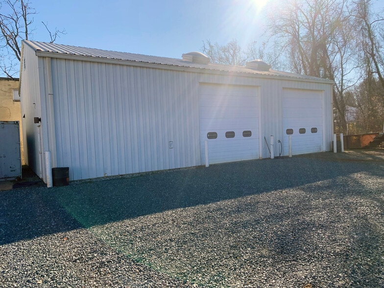 232 W Hampton Pl, Capitol Heights, MD for lease - Building Photo - Image 2 of 3