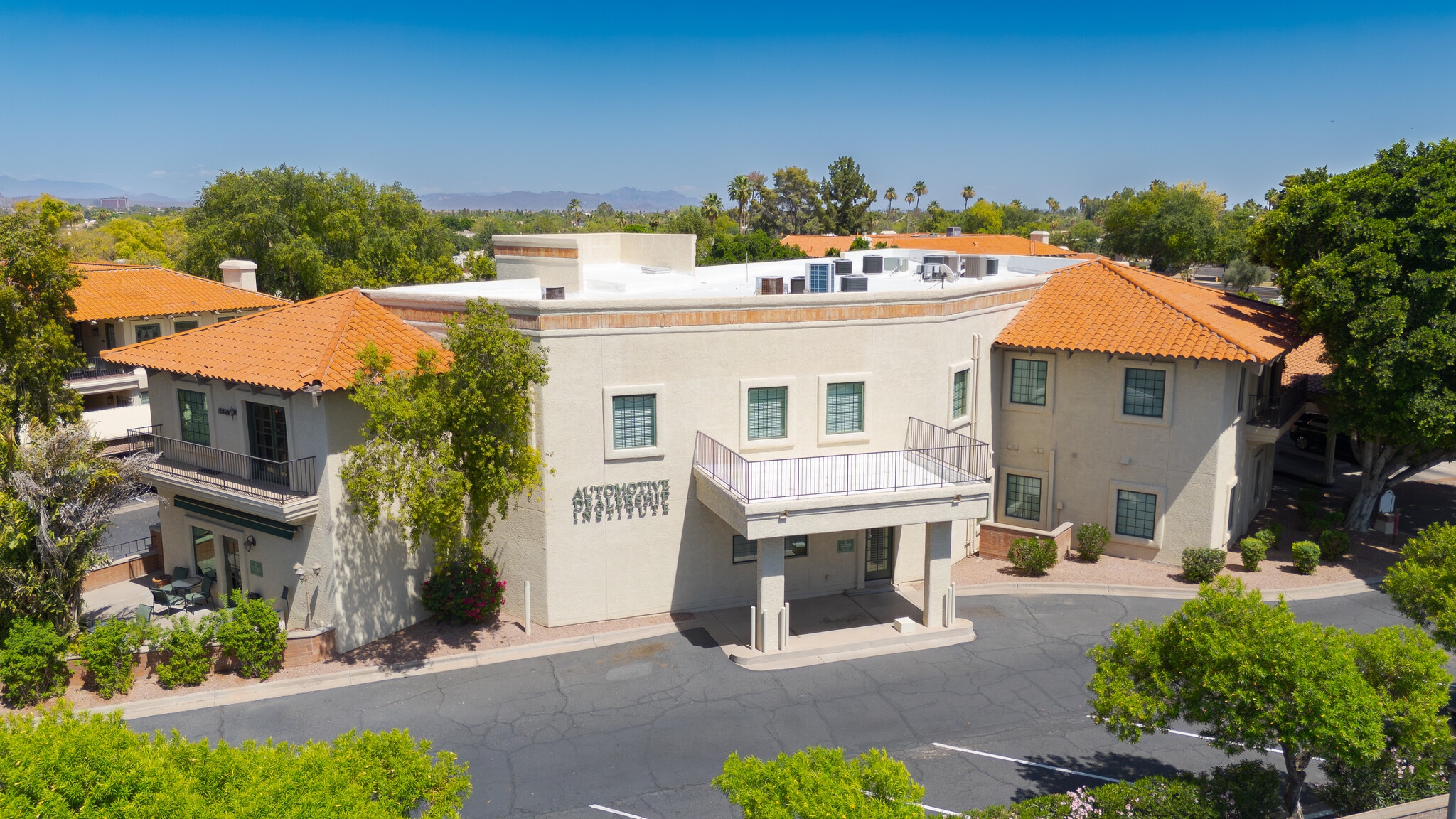 6613 N Scottsdale Rd, Scottsdale, AZ for sale Building Photo- Image 1 of 7
