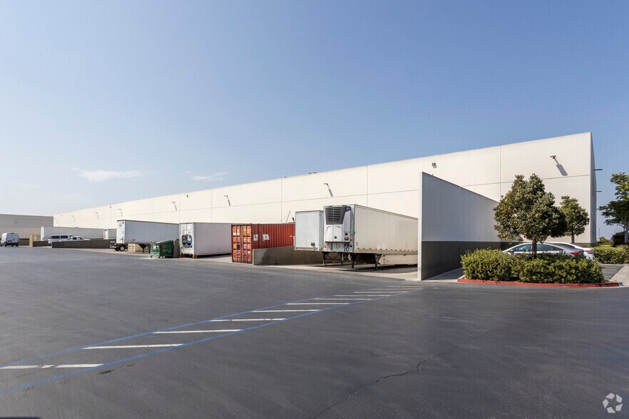 1225 Exposition Way, San Diego, CA à louer - Photo du bâtiment - Image 2 de 3