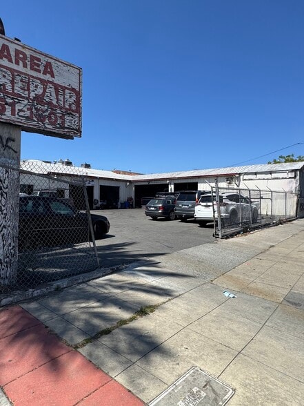 550 E 12th St, Oakland, CA for sale - Building Photo - Image 2 of 7