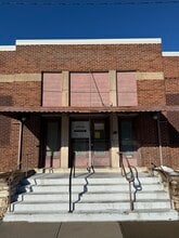 220 E 14th Ave, North Kansas City, MO for lease Building Photo- Image 2 of 37