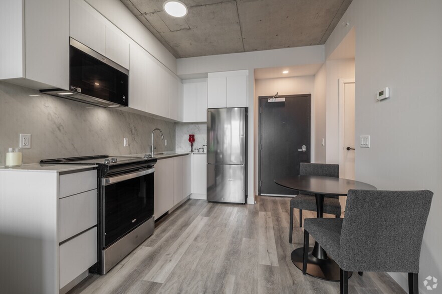 2140 Baseline, Ottawa, ON à louer - Photo intérieure - Image 3 de 29